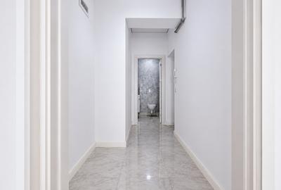 Apartament cu vedere la mare in imobil futurist pe plaja - 13