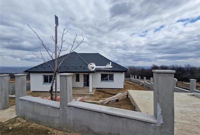 Casă individuală cu 4 camere în Bârnova