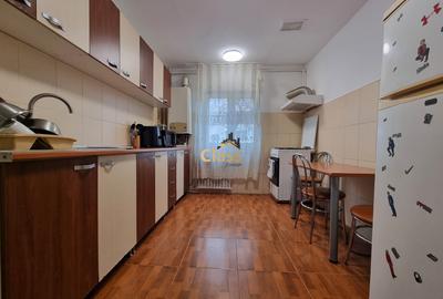 Apartament cu 3 camere decomandat, mobilat în Mărăști