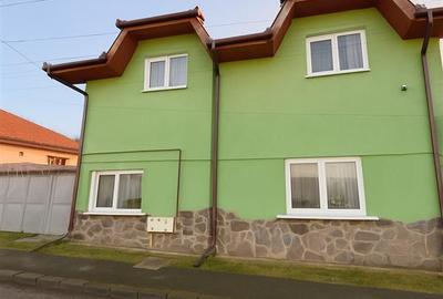 Casa potential: locuire multifamiliala,activitati comerciale,birouri,677 mp tere - 1