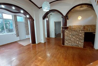 Piata Unirii – Calea Calarasilor - Hala Traian, PROPRIETAR, vand casa P+M, 4 cam - 1