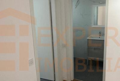 Vila deosebita de vanzare - zona Mamaia Nord pe malul lacului ; COMISION 0% - 19