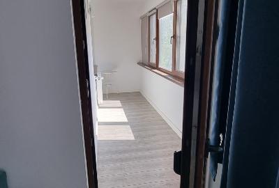 Apartament de închiriat, 2 camere, semi-decomandat, 20 metri metrou Gorjului. - 14