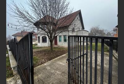 Vila eleganta de inchiriat, locatie excelenta - 8