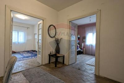 Vânzare Casă / Vilă cu 11 camere  în zona Iancului - 21