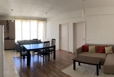 Apartament cu 3 camere semidecomandat, mobilat în Florești