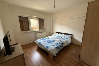 Apartament 2 camere 53,5 mp etaj 6 strada Moinesti- drumul taberei - 1