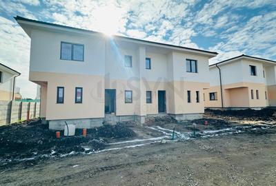 Casă individuală cu 4 camere în Corbeanca