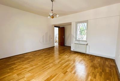 REV2000817 Vila l Domenii l Parcul Copilului - 4