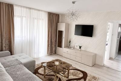 Apartament cu 3 camere semidecomandat, mobilat în Cetate