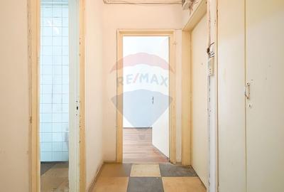 SPATIU COMERCIAL DE INCHIRIAT | CENTRUL ISTORIC | PIATA TEATRULUI - 14