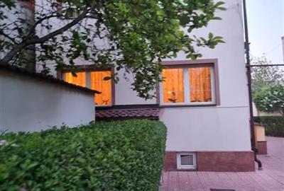 Vanzare teren cu 2 vile Tei - langa Parc - 5