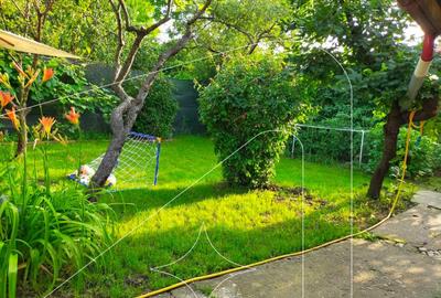 Casă de vânzare – 6 camere | Zonă de case – Fratelia, Str. Chișodei - 1