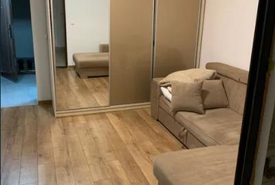 Garsonieră decomandată, mobilată în Dristor