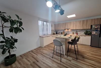 Casă de vanzare com, Mihai Viteazu , 210mp, 14000mp teren, 31000euro - 1