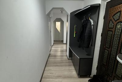 Apartament 4 cam, cf 1 dec, et 2/8, zona 9 Mai- Piata - 19