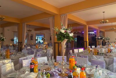Afacere la cheie Restaurant cu salon festivitati  si servicii catering - 12