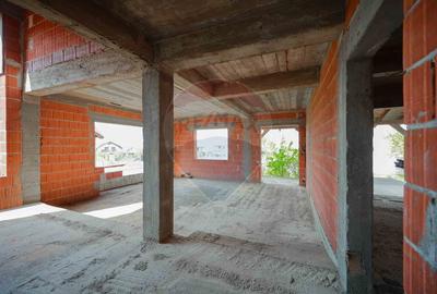 De vânzare proprietate cu două clădiri la roșu, Cordău – Băile Felix - 9
