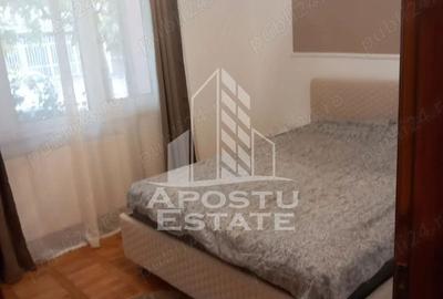 Apartament cu 3 camere decomandat, mobilat în Girocului