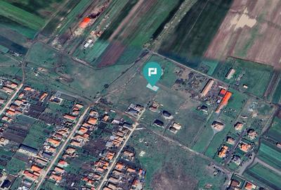 Loc de casa de 512mp în Livada - 2