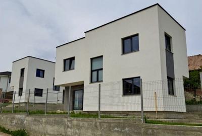 Casă individuală finisată | 120 mp utili | teren 497 mp – Dezmir - 2