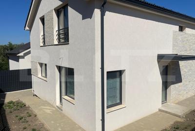 Casă cu 3 dormitoare doar 195000 Euro zona Planoare din Dezmir! - 2