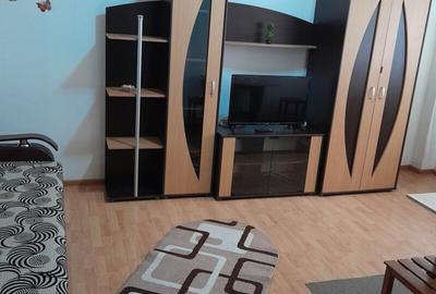 GARSONIERA GORJULUI, BUCATARIE INCHISA, METROU 3 MINUTE, LIBER - 1