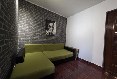 Apartament cu 2 camere semidecomandat, mobilat în Titan