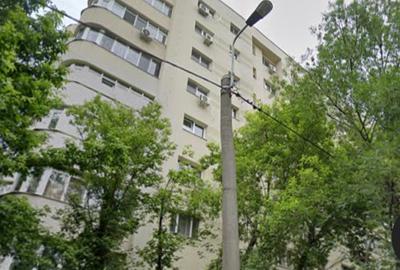 Apartament cu 2 camere decomandat, mobilat în Tei