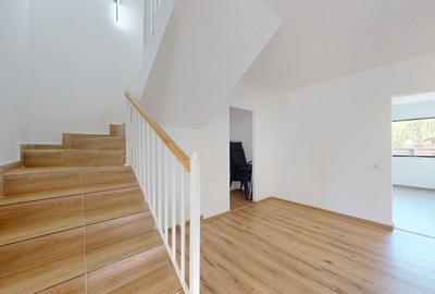 Casa Duplex cu 3 dorm.+ Dressing + Panouri Solare! Cu 2 intrari! - 1