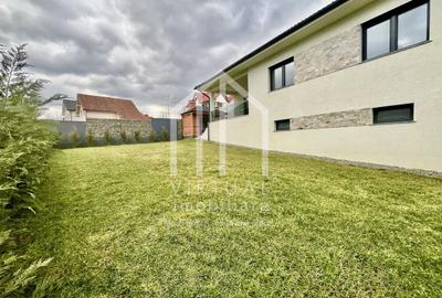 Casa individuala superba in Selimbar- 4 camere, 2 bai, garaj, terasa - 10