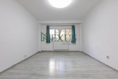 Apartament cu 3 camere decomandat, mobilat în Mioriței