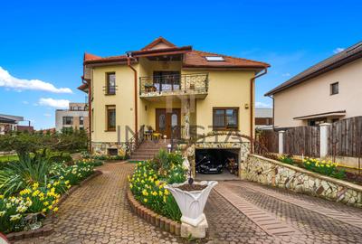 Casa individuala cu 7 camere, 260 mp, teren 900 mp, front 19m, Europa - 1