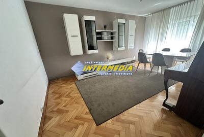 De Vanzare Apartament 4 camere decomandat 83 mp etaj 1 finisat complet - 1