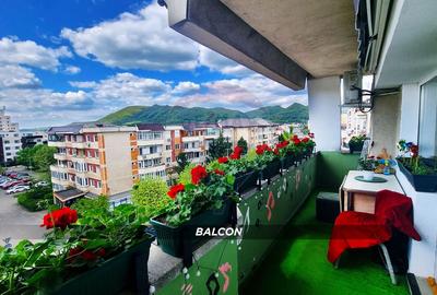 ULTRACENTRAL  DE VANZARE Apartament cu 3 camere - 9