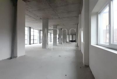 Spatiu comercial de vanzare in Subcetate Oradea, Oradea - 1