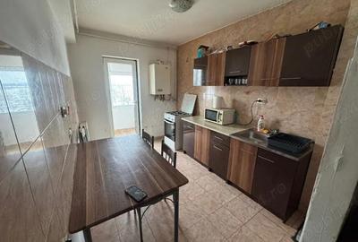 Apartament cu 2 camere decomandat, mobilat în Florești