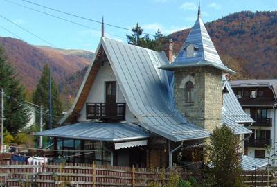 Vila Viorica Kogalniceanu - monument istoric de vanzare central Sinaia - 1