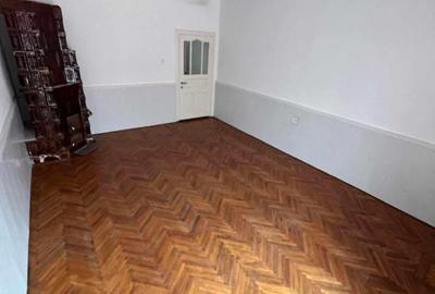 Casa 6 Camere P+1, Targu-Carbunesti - 5