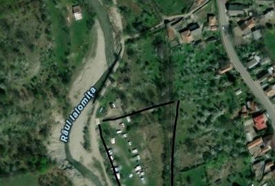 Vând teren intravilan in comuna Moroeni - 1