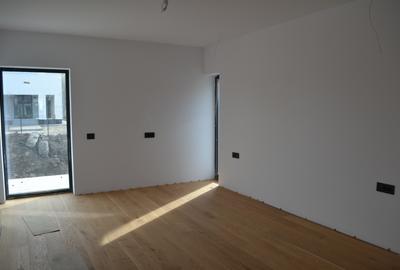 Casa single 4 camere, 110 MP + 500mp teren Stupini - 16