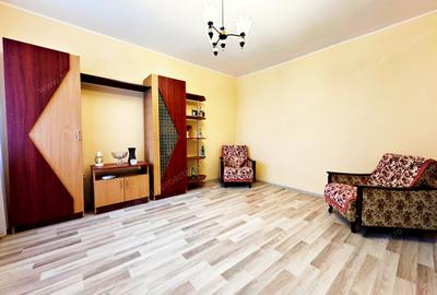Apartament cu 3 camere decomandat, situat la etajul 7, in Micro 20. - 2