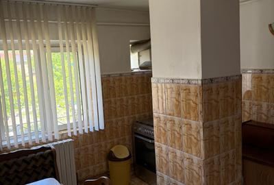 3 decomandate ROVINE/etaj 2/centrala/constructie 1984/ - 4