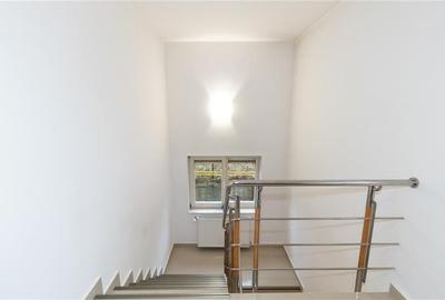 Vila distincta, panorama urbana, amplasare de top, Zarnesti, Brasov - 16