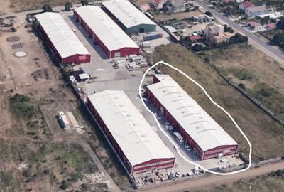 Spațiu industrial, 1500 mp în Ștefăneștii de Jos