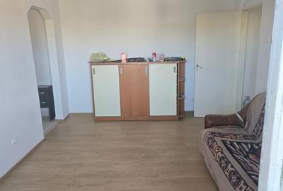 Vand apartament 3 camere in Deva, zona Scarisoara (Astoria), etaj 3, - 3