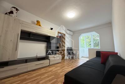 Apartament cu 2 camere semidecomandat în Cetății
