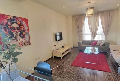 Apartament cu 2 camere decomandat, mobilat în Decebal