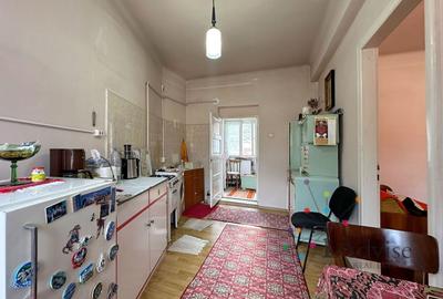 Vanzare Garsoniera Spatioasa Str De Mijloc - 4