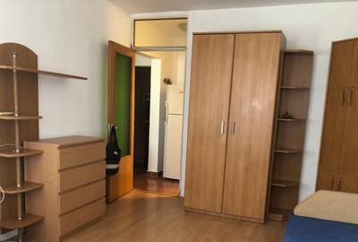 Vand garsoniera la Petre Ispirescu